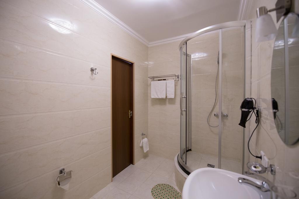 Renion Zyliha Hotel อัลมาตี ภายนอก รูปภาพ